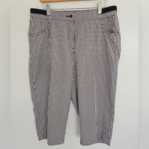 Checkered Capri Pants